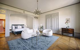 Chateau De L'Aile- Boutique Suites